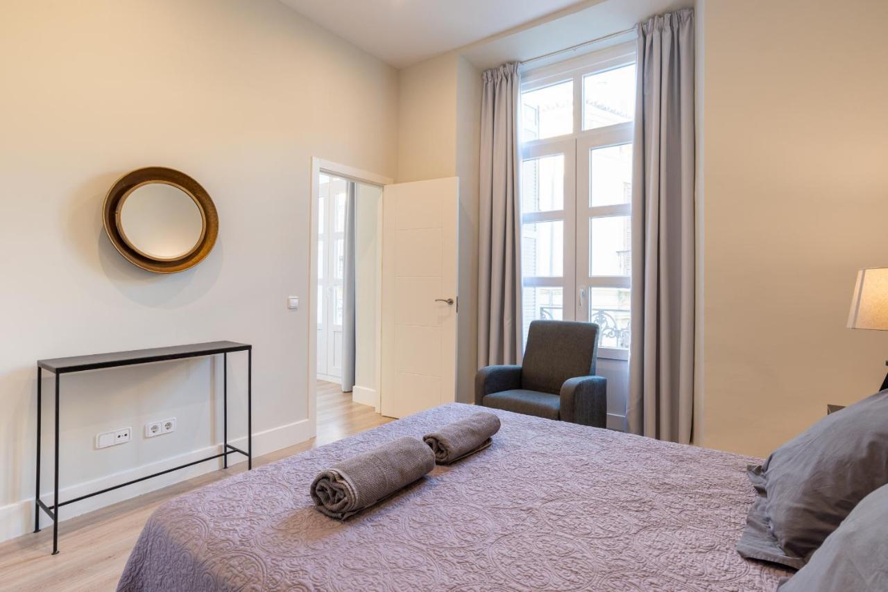 Urbe10 Angel Suites 1 Bedroom Apartment 3C マラガ エクステリア 写真