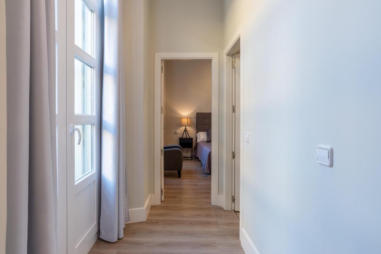 Urbe10 Angel Suites 1 Bedroom Apartment 3C マラガ エクステリア 写真