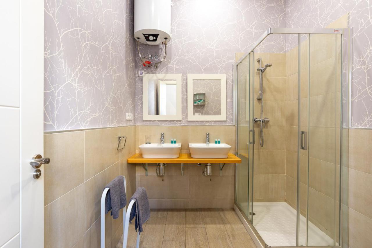 Urbe10 Angel Suites 1 Bedroom Apartment 3C マラガ エクステリア 写真